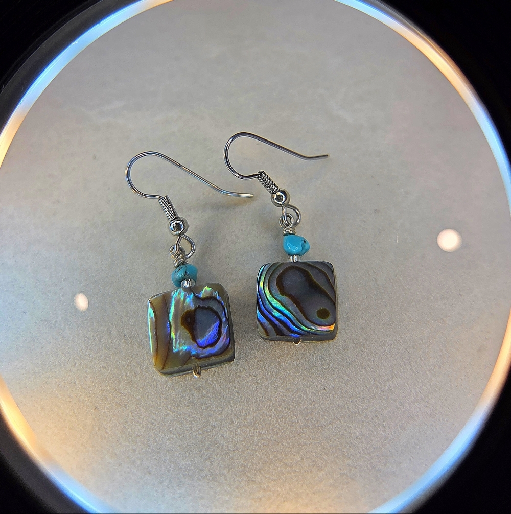 Iridescent Shell Howlite Bead Earrings - Picture 2 of 2